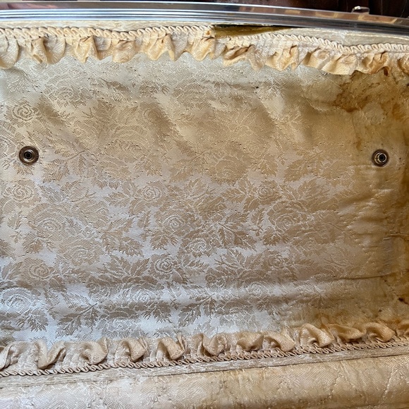 Luggage - Picture 10 of 11